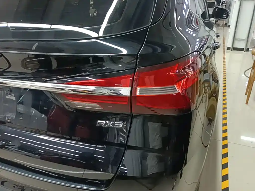 Roewe RX3 — миниатюра 8