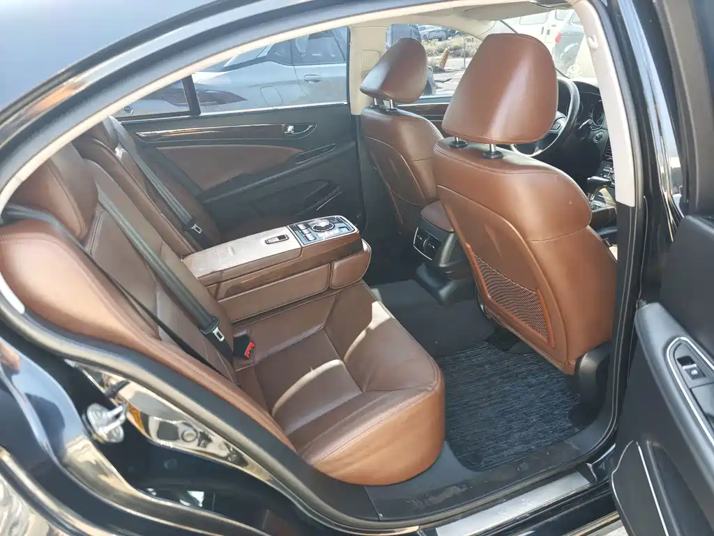 Hongqi Hongqi H7 — миниатюра 10