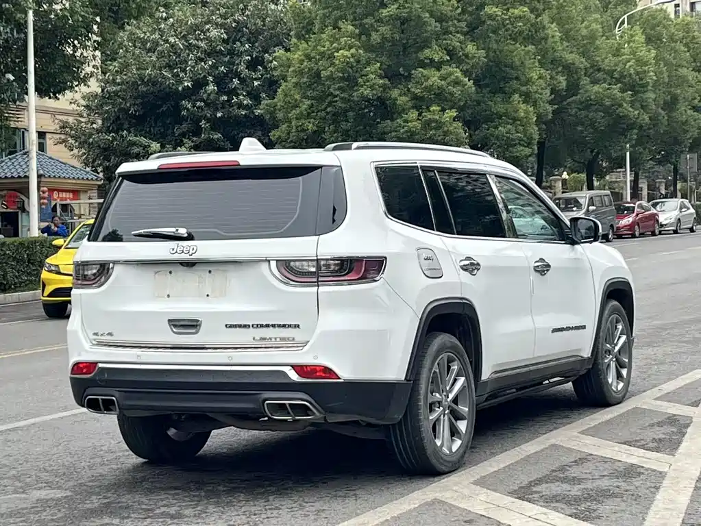 JEEP GRAND COMMANDER