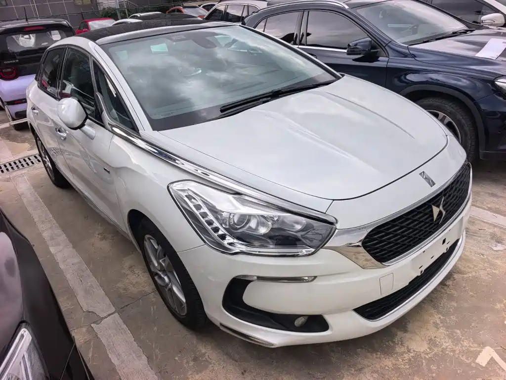 DS DS 5 — миниатюра 3