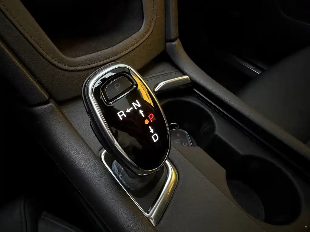 Cadillac XT5 — миниатюра 12