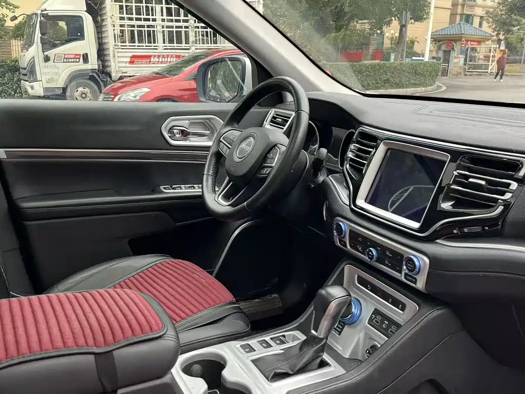 JEEP GRAND COMMANDER