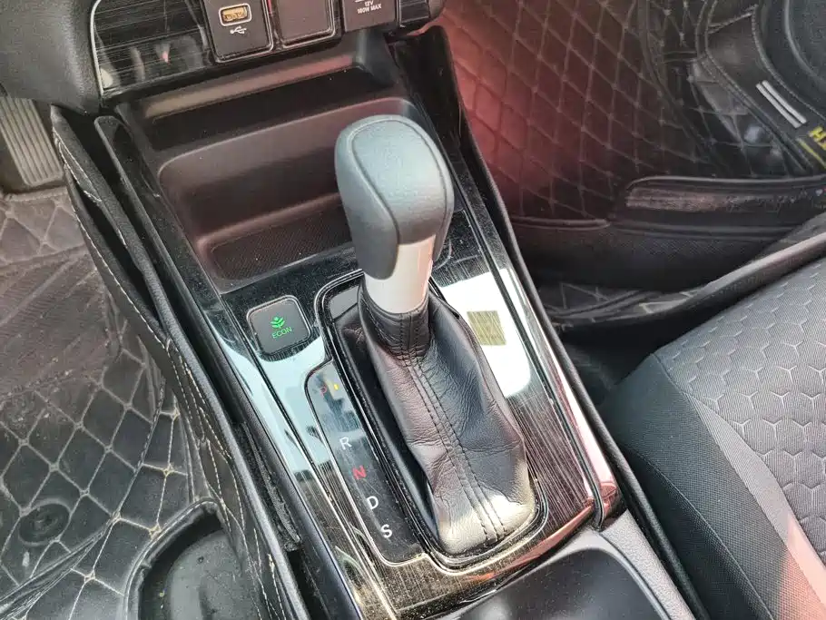 Honda Fit — миниатюра 16