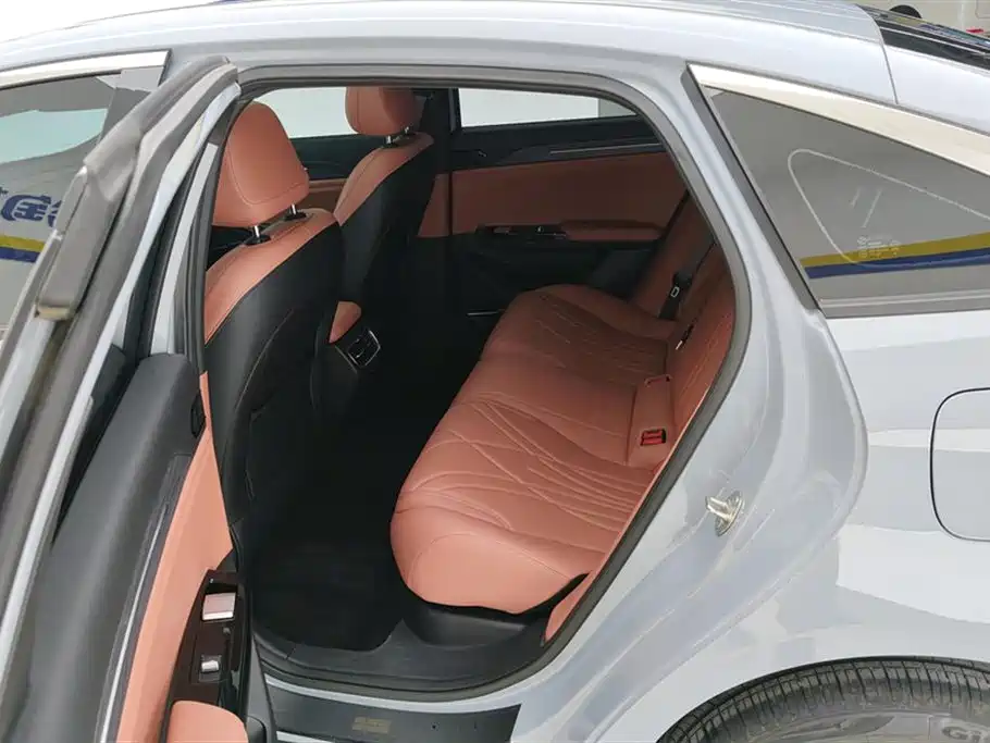 GEELY GALAXY GALAXY L6