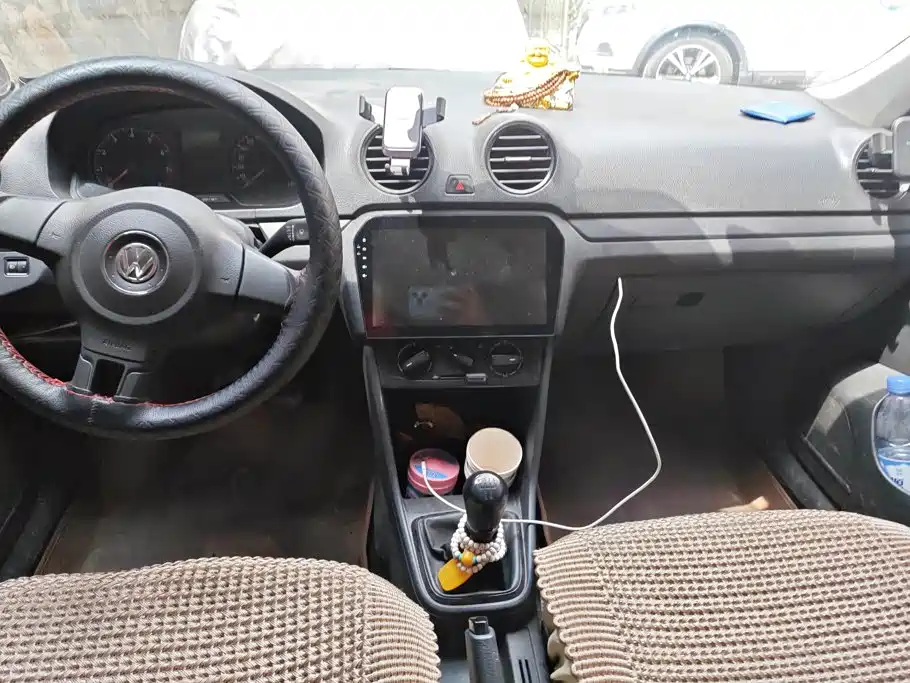 Volkswagen Jetta — миниатюра 12