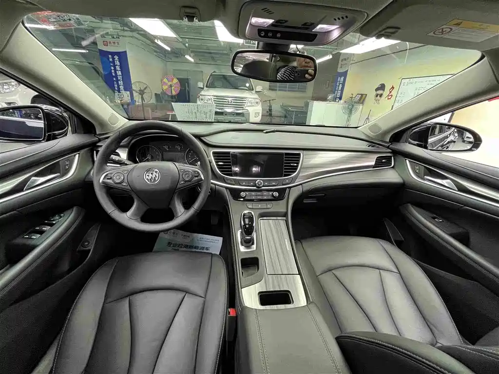 Buick LaCrosse — миниатюра 8