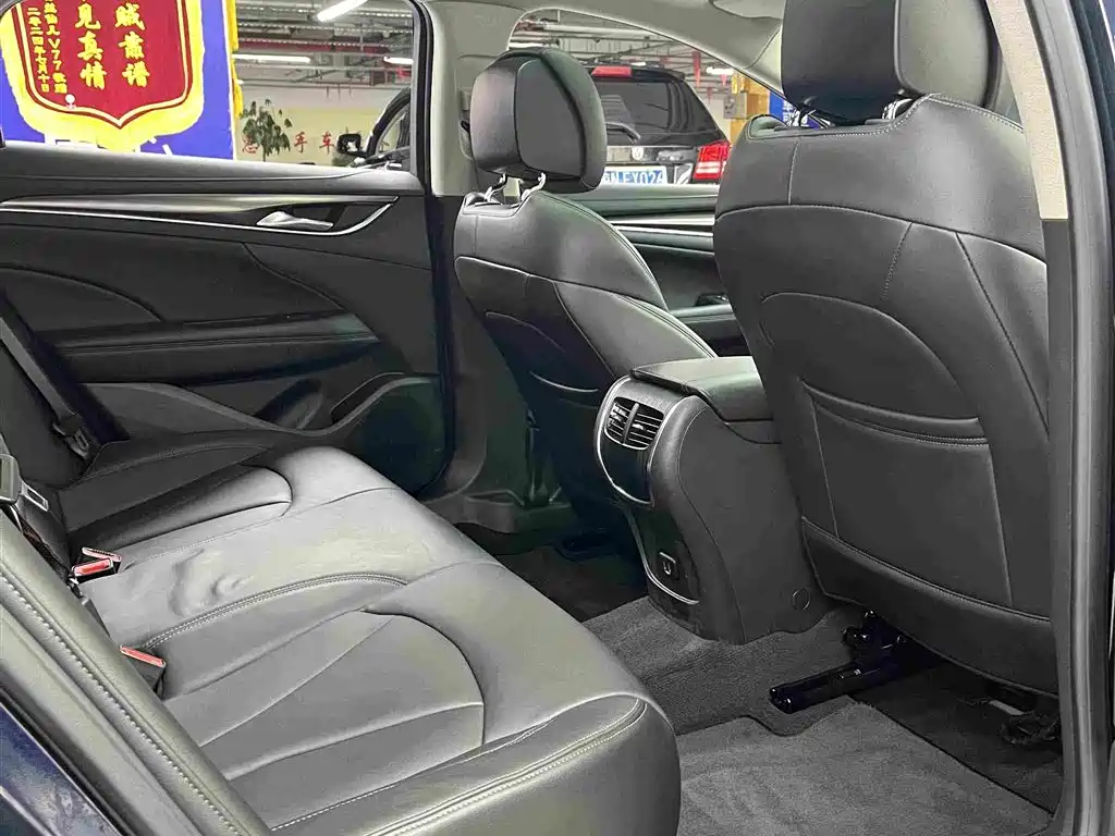 Buick LaCrosse — миниатюра 11
