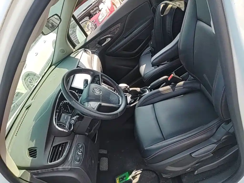 Buick Encore — миниатюра 15