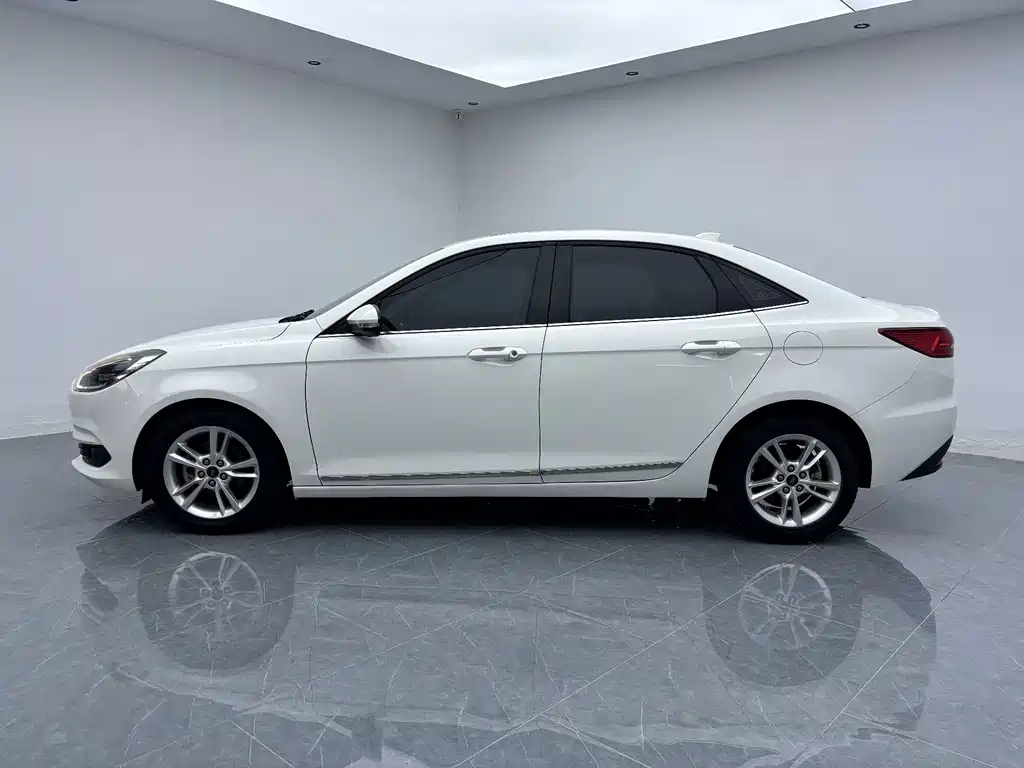 Ford Escort — миниатюра 14