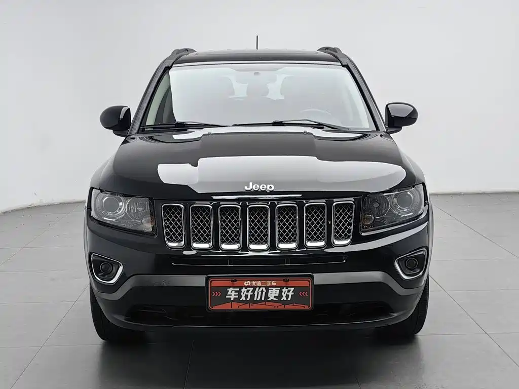 Jeep Compass (Import) — миниатюра 3