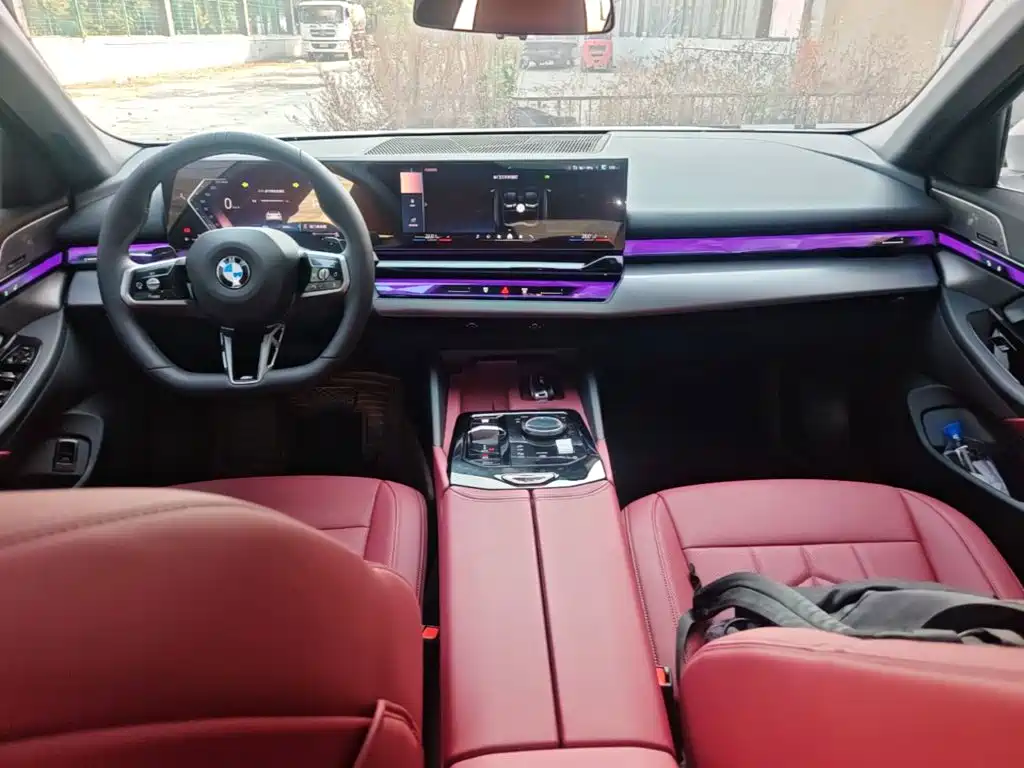 BMW 5 Series — миниатюра 10