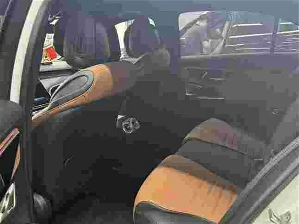 Mercedes-Benz C-Class C 2025 C 260 L Sport