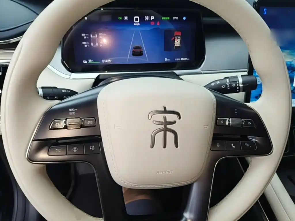 BYD L EV — миниатюра 11