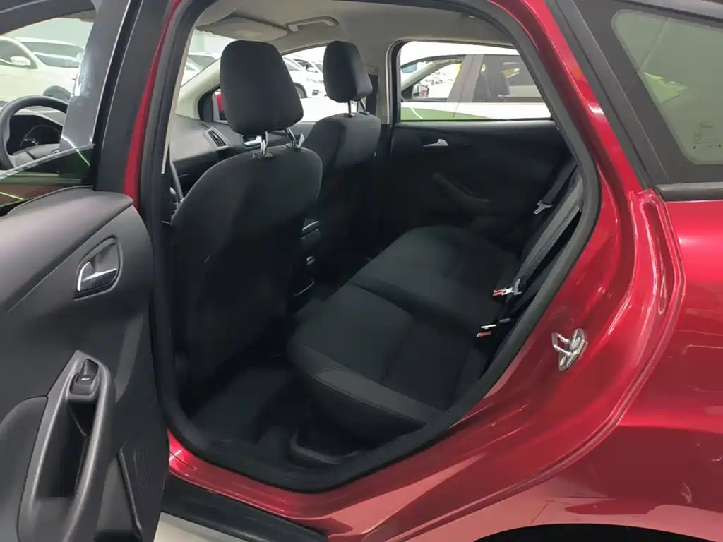 Ford Focus — миниатюра 17