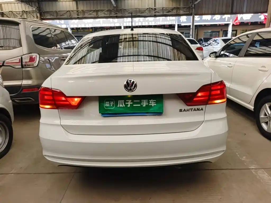 Volkswagen Santana — миниатюра 6