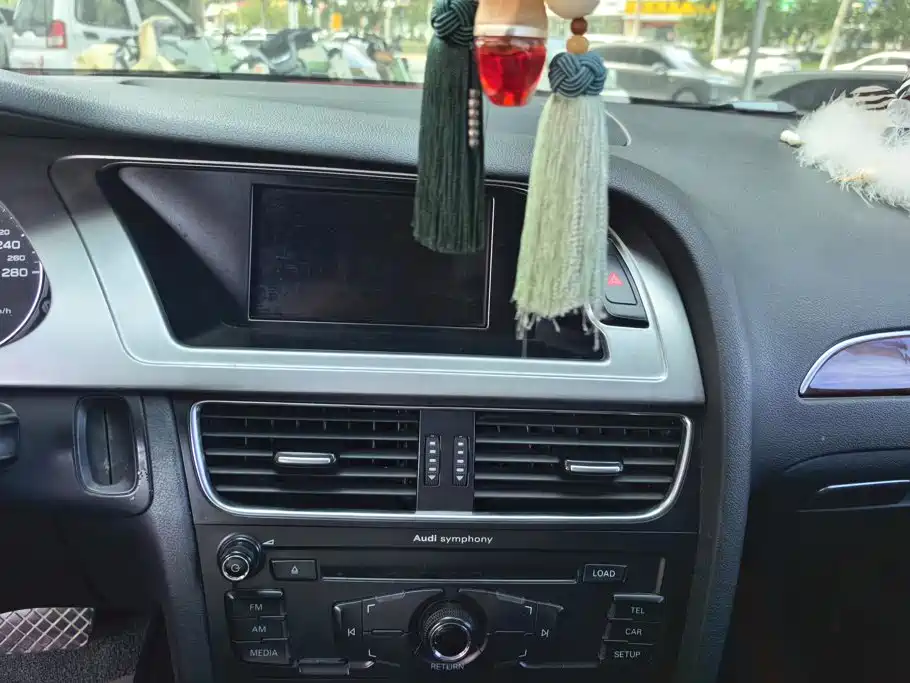 Audi A4L — миниатюра 13