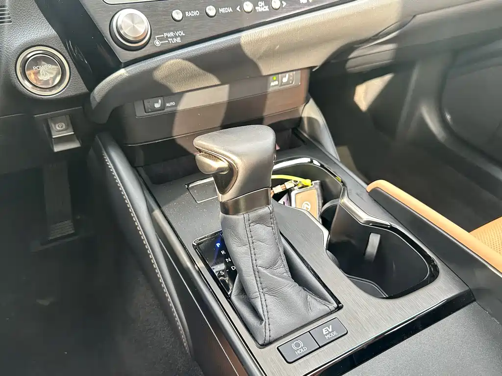 Lexus ES — миниатюра 27