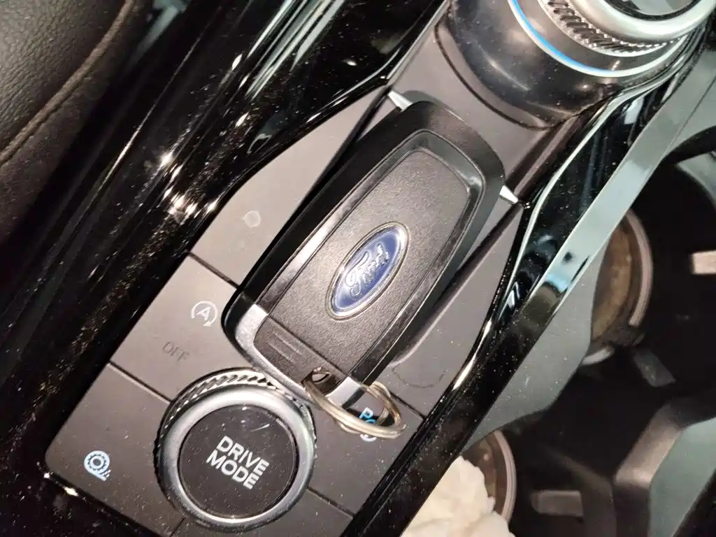 Ford Explorer — миниатюра 12
