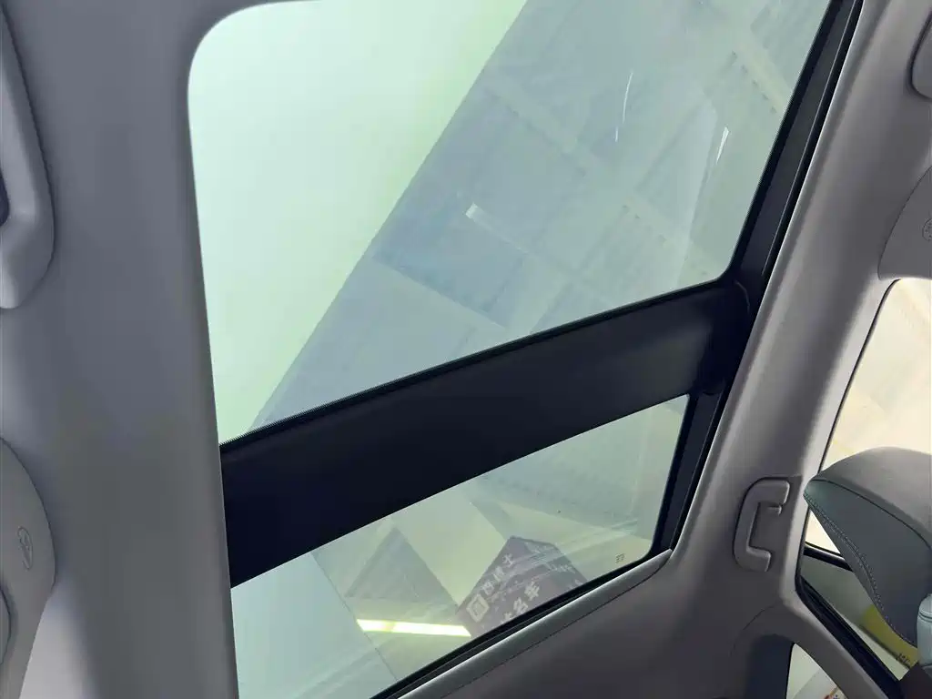 TOYOTA LING FANG HARRIER