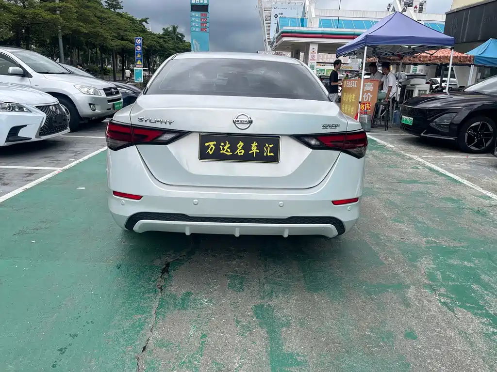 Nissan Sylphy — миниатюра 9