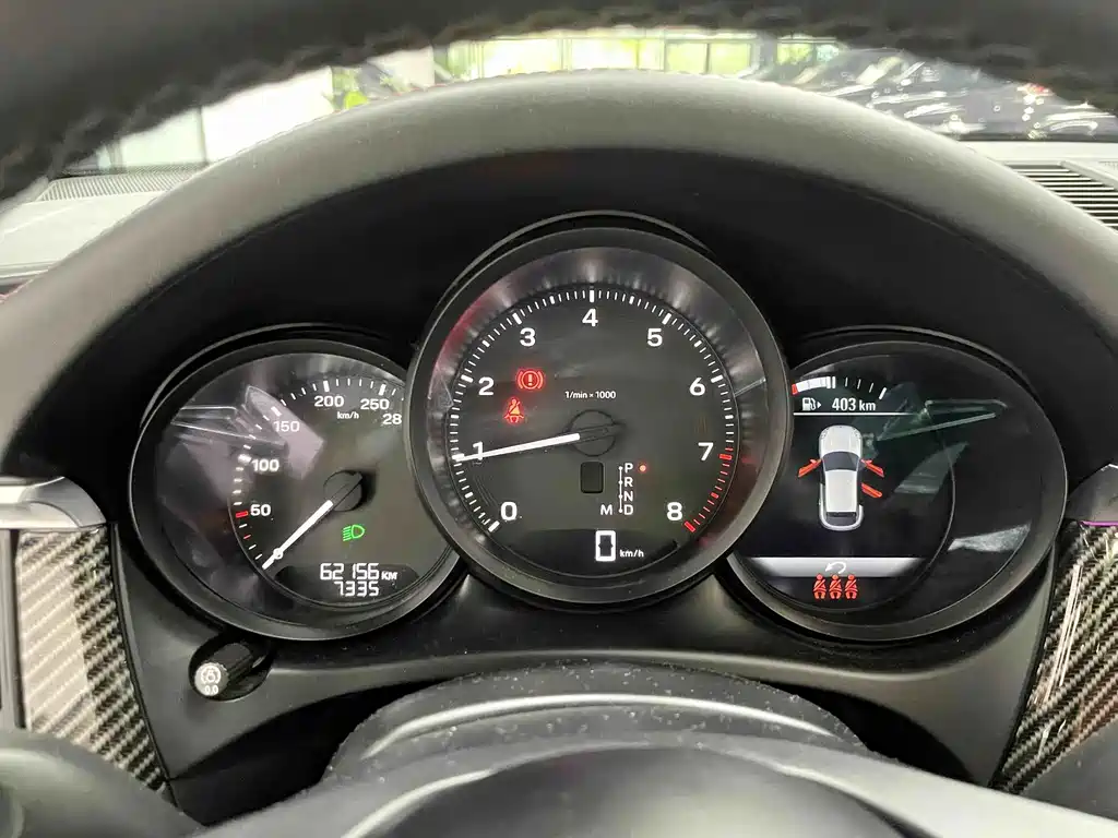 Porsche Macan — миниатюра 10