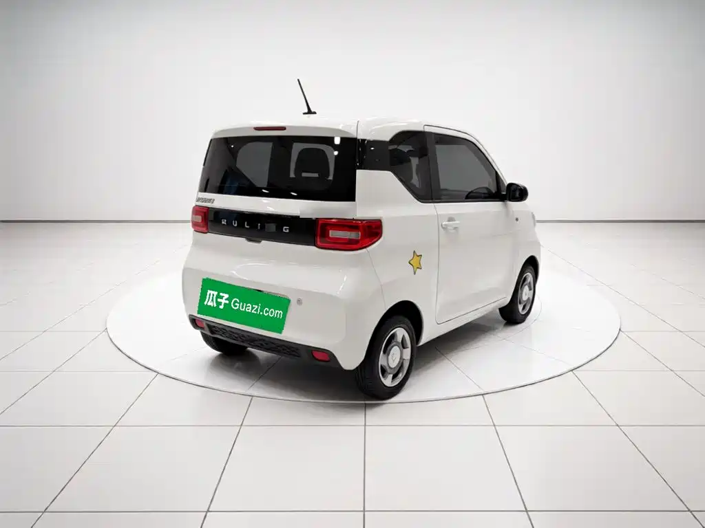 Wuling MINIEV — миниатюра 6