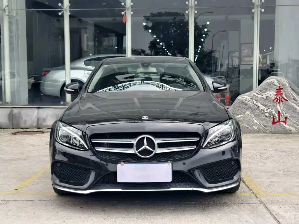 Mercedes-Benz C-Class — миниатюра 3
