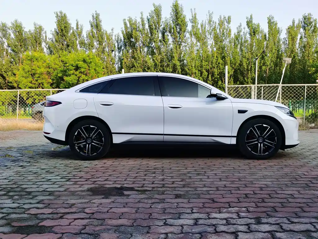BYD Qin L — миниатюра 5