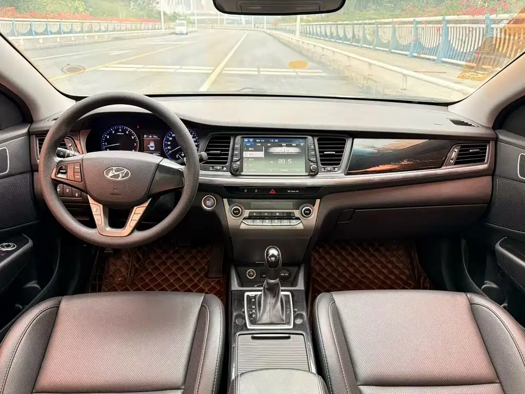 HYUNDAI NAME PICTURE