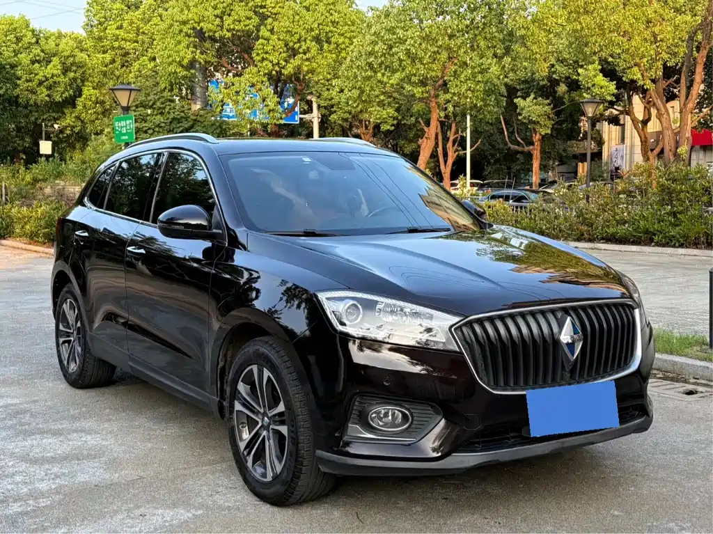 Borgward BX7 — миниатюра 3
