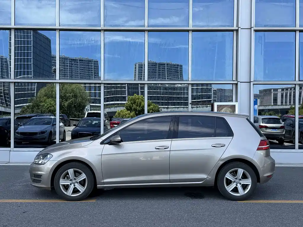 Volkswagen Golf — миниатюра 3