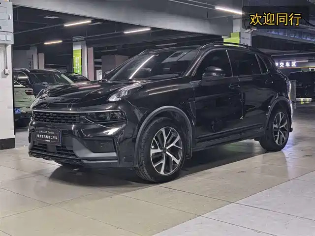 2021 Lynk & Co 01