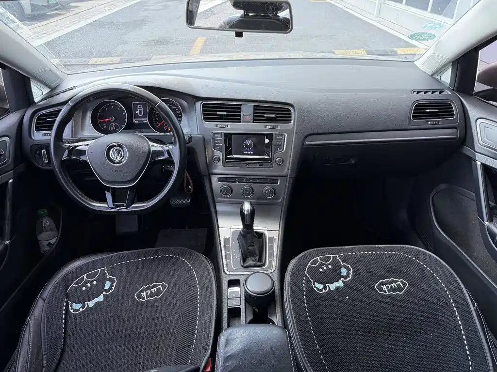 Volkswagen Golf — миниатюра 10