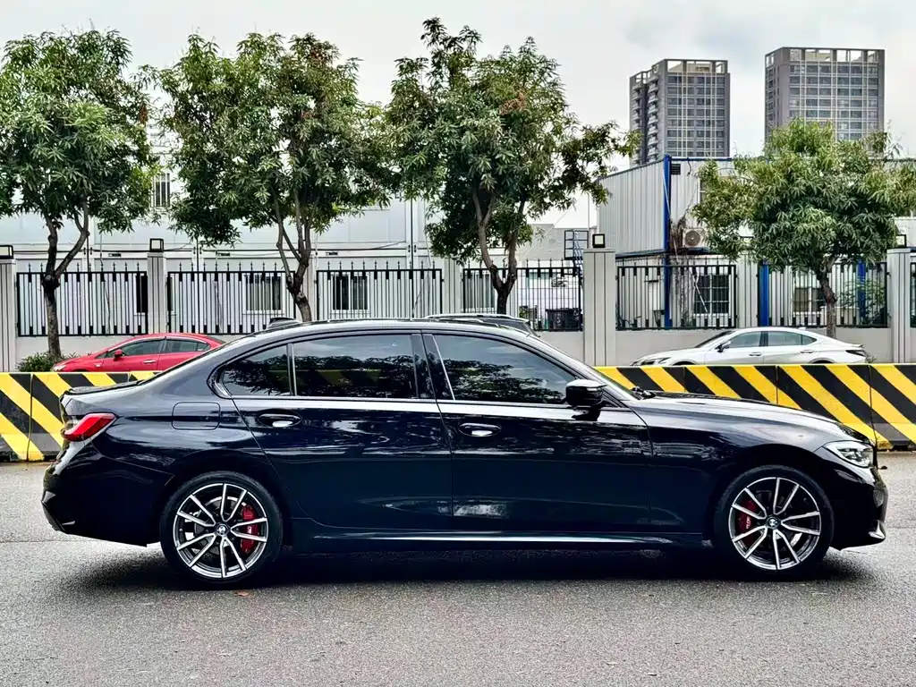 BMW 3 Series — миниатюра 10