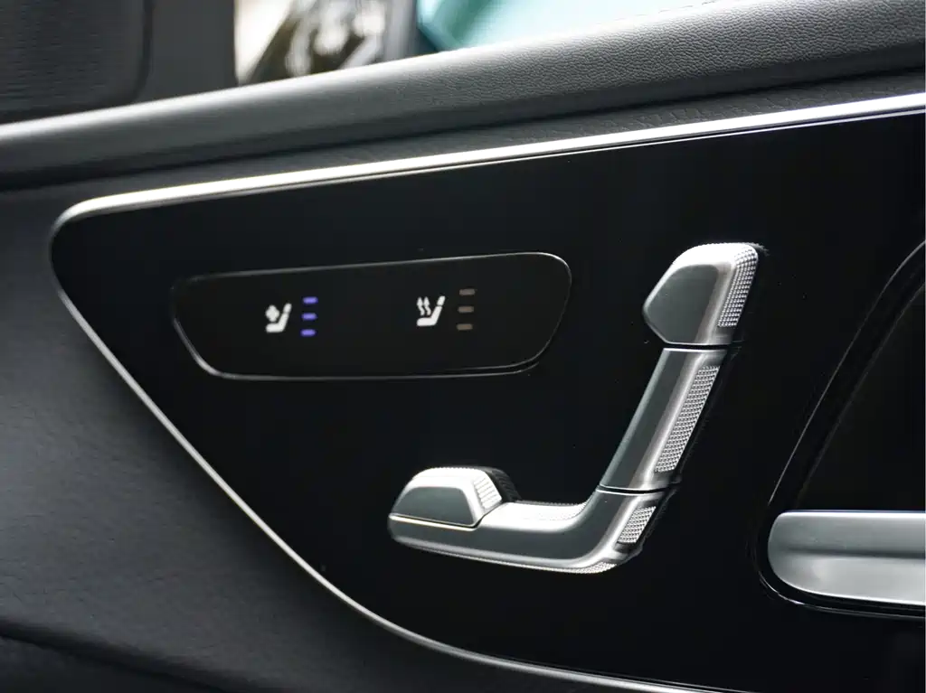 Mercedes-Benz C-Class — миниатюра 27