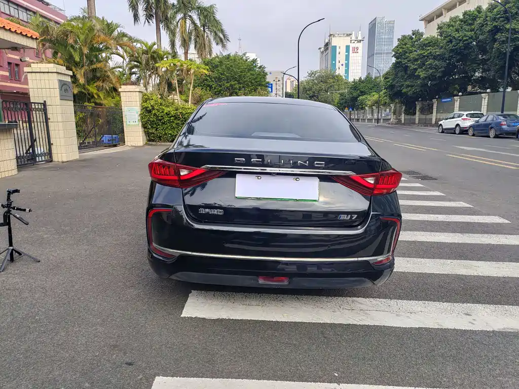 BAIC BEIJING EU7