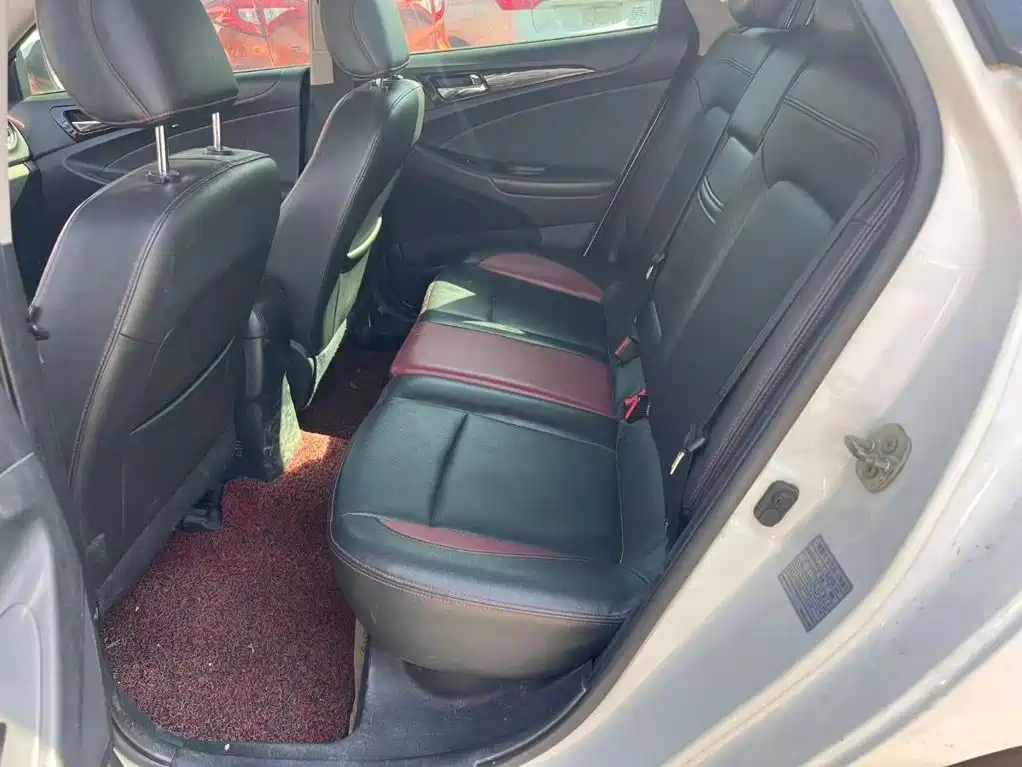 Changan Eado XT — миниатюра 6