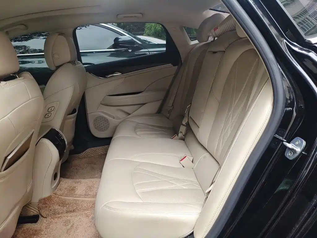 Buick LaCrosse — миниатюра 18