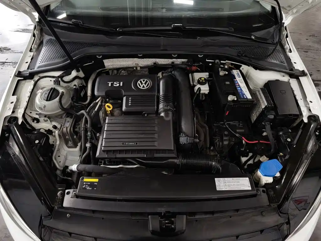 Volkswagen Golf — миниатюра 6