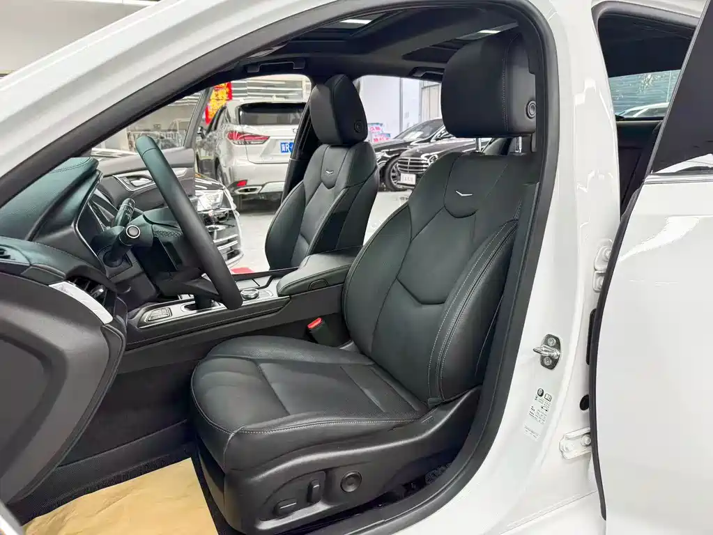 Cadillac CT5 — миниатюра 16