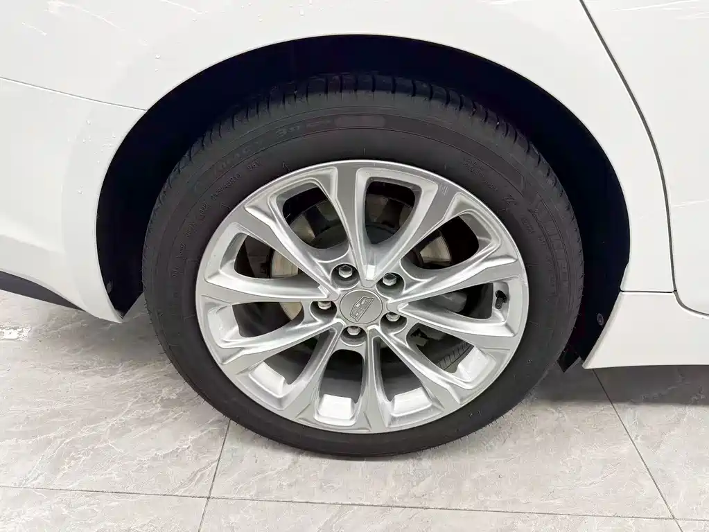 Cadillac CT5 — миниатюра 22