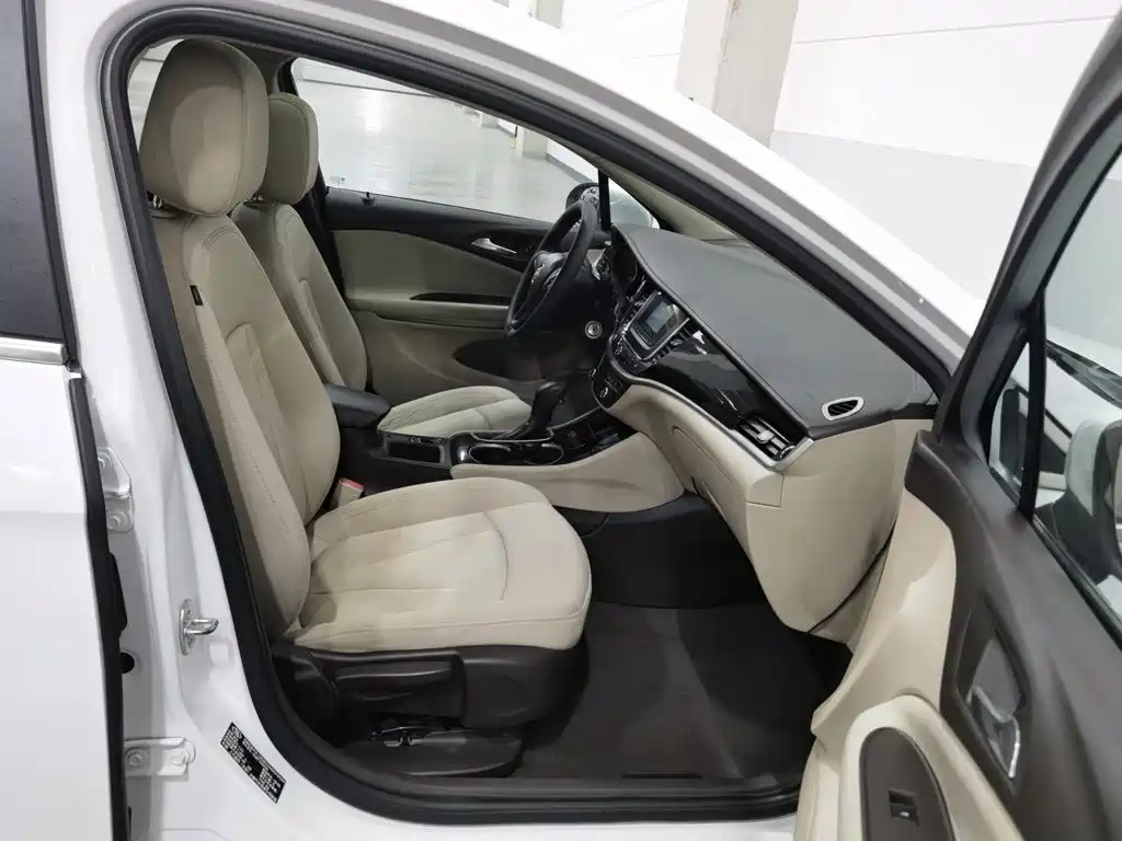 Buick Verano — миниатюра 23