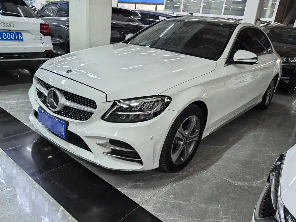 Mercedes-Benz C-Class 2022