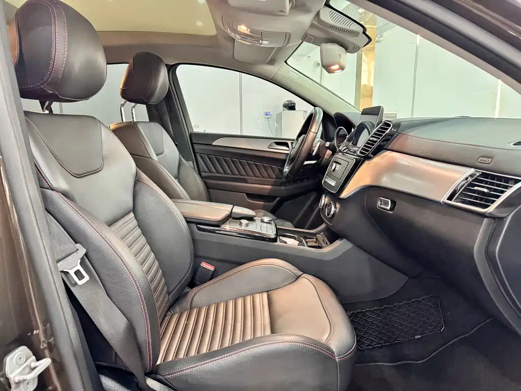 Mercedes-Benz GLE Coupe AMG — миниатюра 10