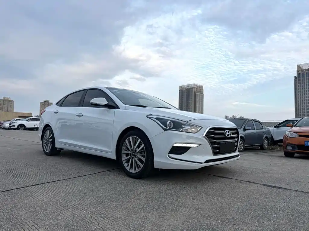 Hyundai Mistra — миниатюра 3