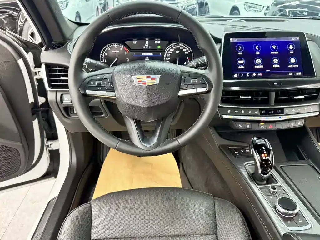 Cadillac CT5 — миниатюра 10