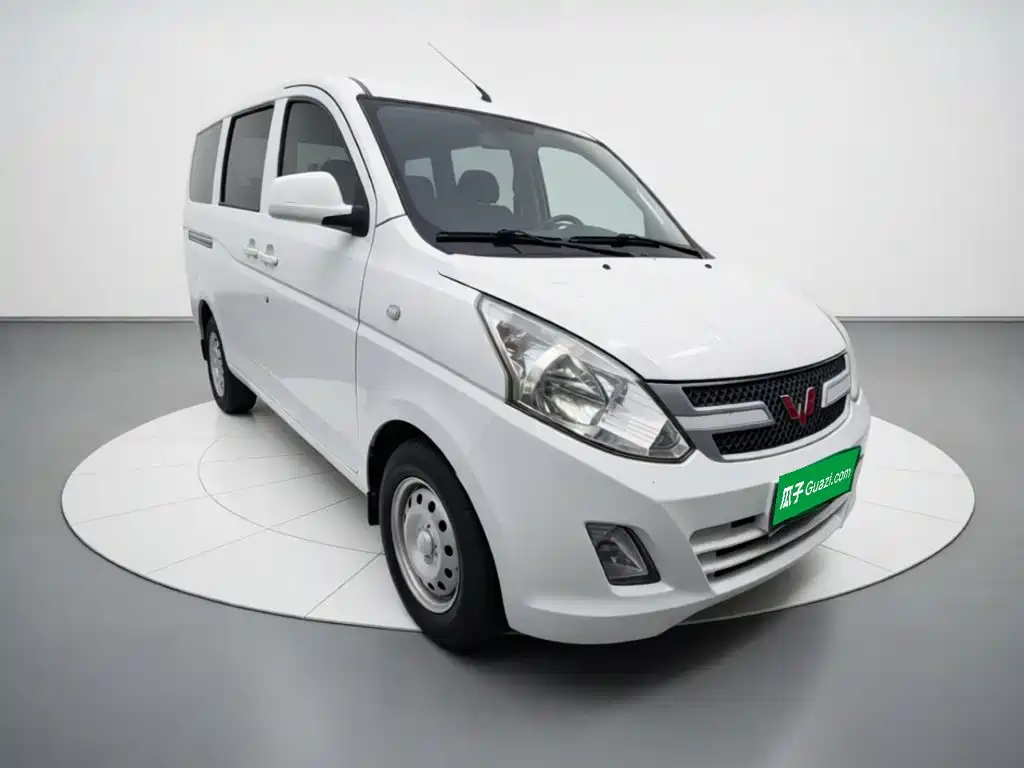 Wuling Rongguang V — миниатюра 3