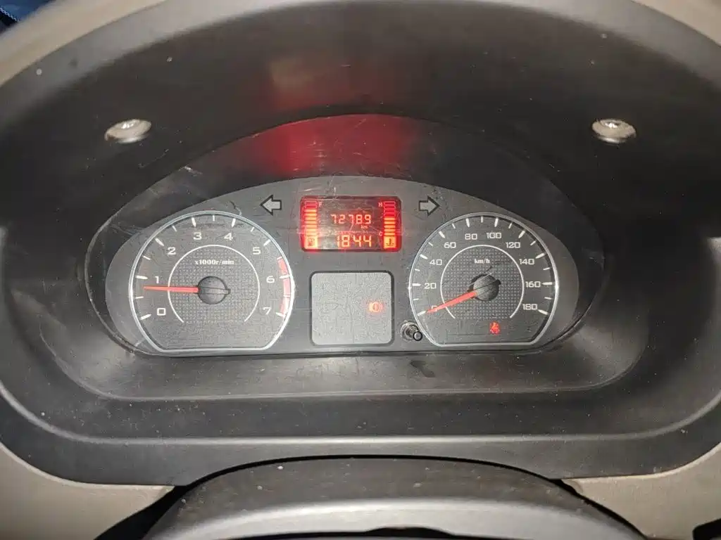 Wuling Rongguang V — миниатюра 12