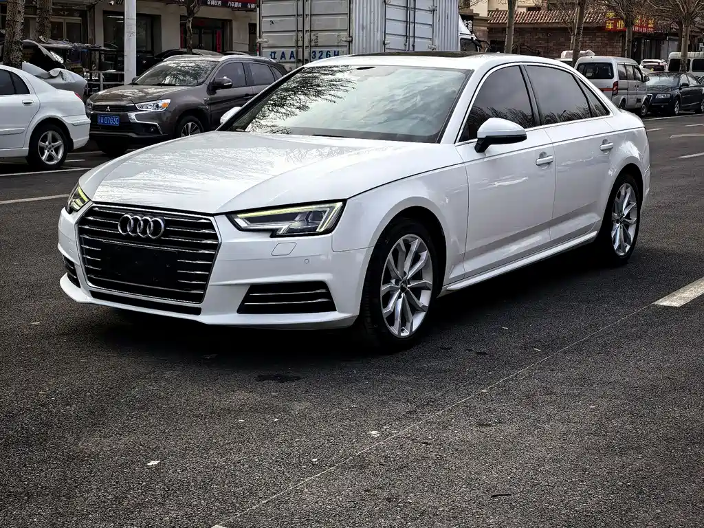 Audi A4L 2018