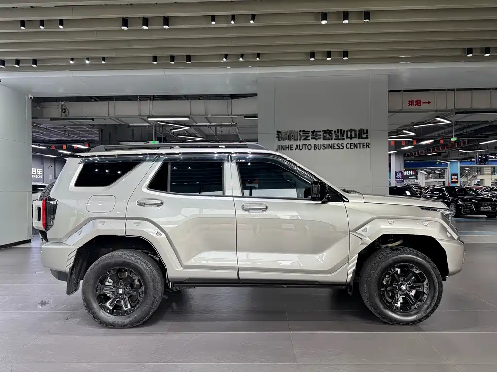 Tank Tank 400 New Energy — миниатюра 4
